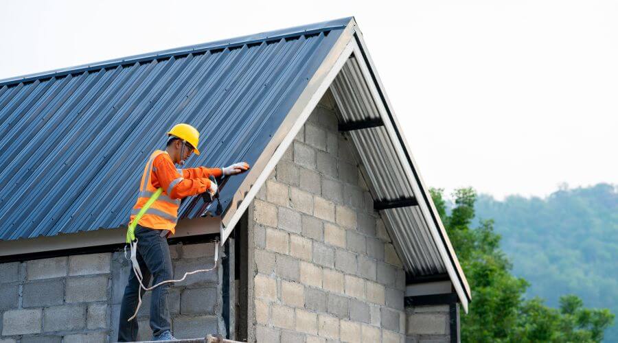 Expert Emergency Roof Repairs services in Rodney, IA